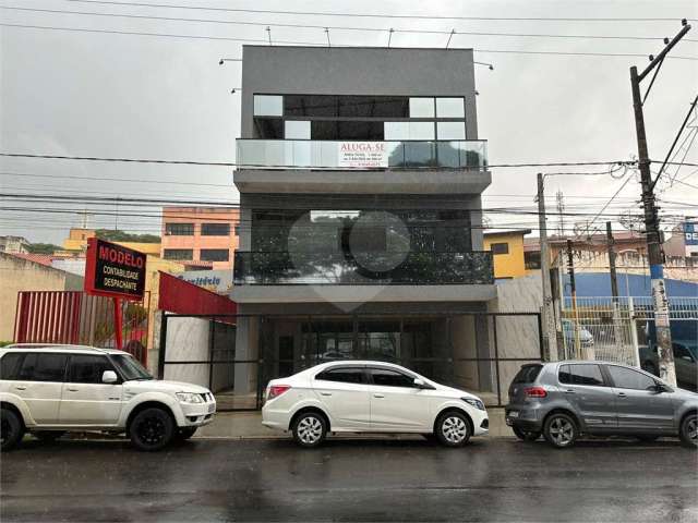 Prédio inteiro à venda ou para locação em Centro - SP