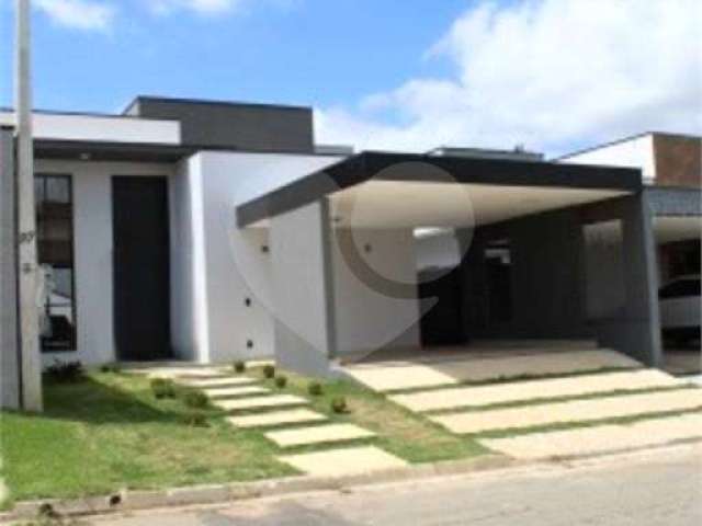 Condomínio com 3 quartos à venda em Residencial Vila Victoria - SP