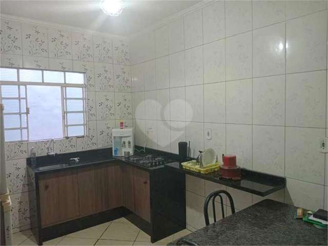 Casa com 2 quartos à venda em Jardim Novo Mundo - SP