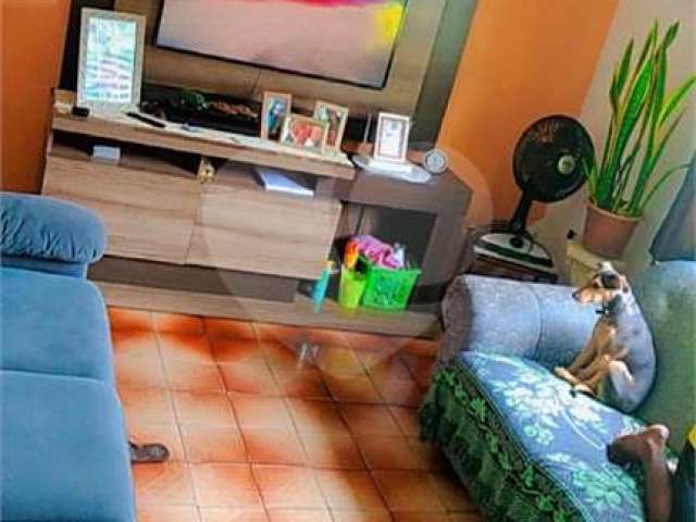 Casa com 3 quartos à venda em Jardim Da Fonte - SP