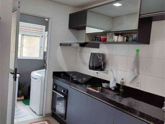 Apartamento com 3 quartos à venda em Vila Nambi - SP