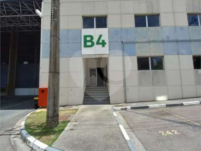 Galpão para locação em Distrito Industrial - SP