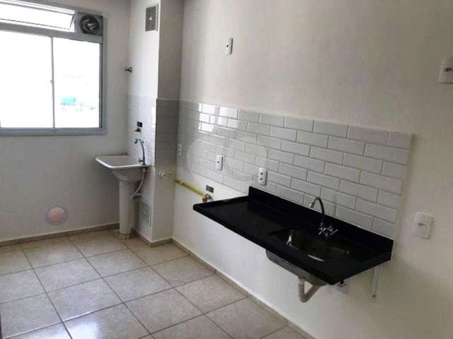 Apartamento com 2 quartos para locação em Vila Santana Ii - SP