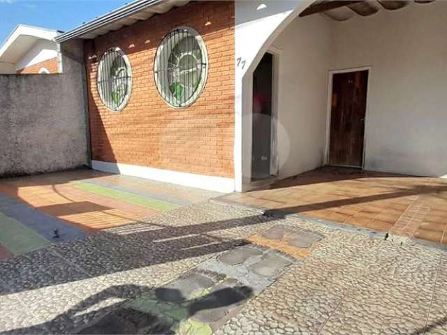 Casa com 3 quartos para locação em Vila Maria Luiza - SP