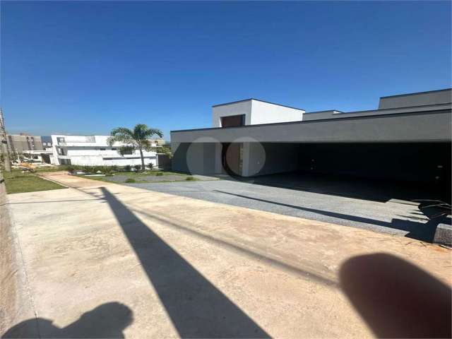 Condomínio com 3 quartos à venda em Loteamento Residencial E Comercial Horto Florestal - SP