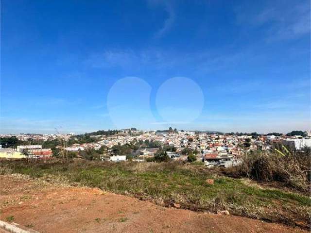 Terreno à venda em Parque Petrópollis - SP