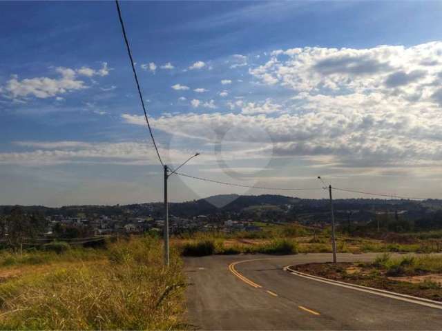 Terreno à venda em Pinheirinho - SP