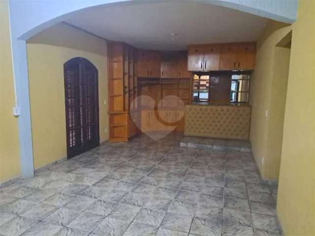 Casa com 3 quartos à venda em Jardim Cruz Alta - SP