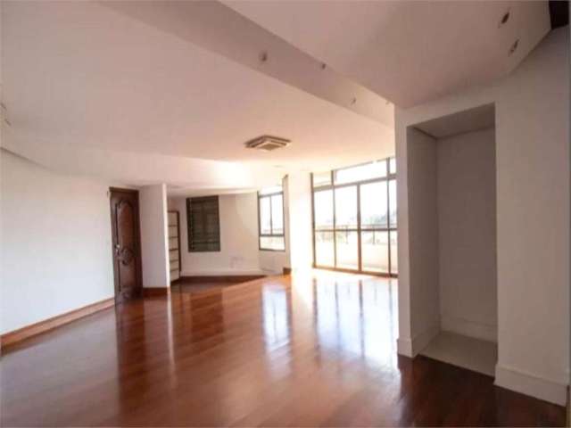 Apartamento com 4 quartos para locação em Vila Virgínia - SP