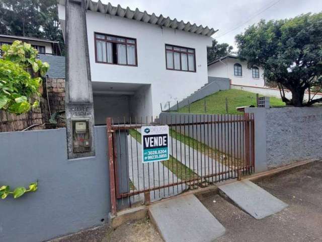 Casa em Joinville, Rua Concória, bairro Anita Garibaldi.