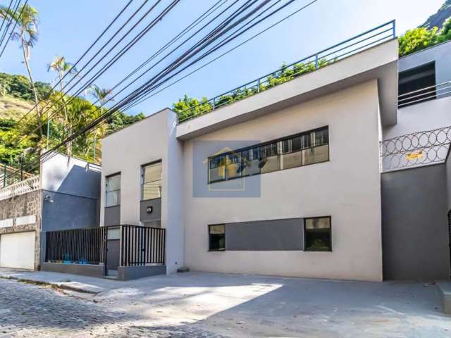 Casa Com 6 Quartos Suítes 3 Vagas Terraço Panorâmico Em Laranjeiras