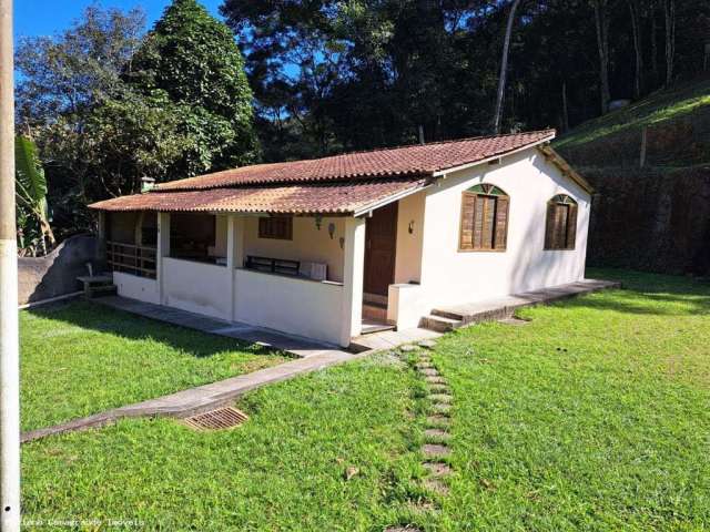 Chácara para Venda em Barra do Piraí, Ipiabas, 2 dormitórios, 1 banheiro, 6 vagas