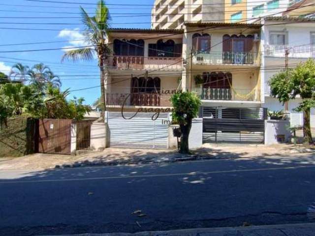 Casa para Venda em Volta Redonda, Jardim Amália, 5 dormitórios, 3 suítes, 5 banheiros, 2 vagas