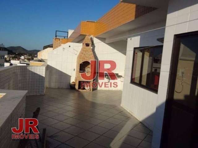 Cobertura com 3 dormitórios à venda, 113 m² por R$ 650.000,00 - Vila Nova - Cabo Frio/RJ