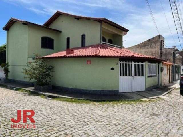 Casa com 4 dormitórios à venda, 150 m² por R$ 730.000 - Vila Blanche - Cabo Frio/RJ