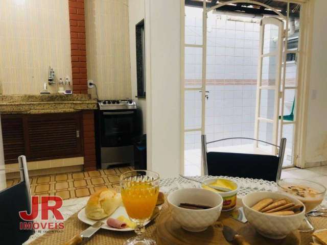 Apartamento com 2 dormitórios à venda, 70 m² por R$ 370.000,00 - São Bento - Cabo Frio/RJ