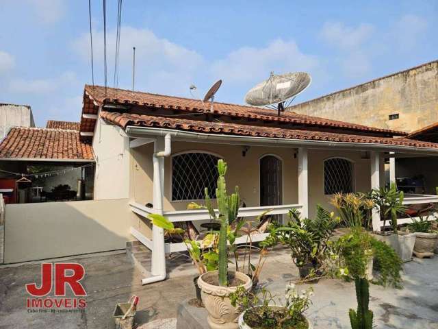 Casa com 3 dormitórios à venda, 208 m² por R$ 745.000 - Jardim Flamboyant - Cabo Frio/RJ