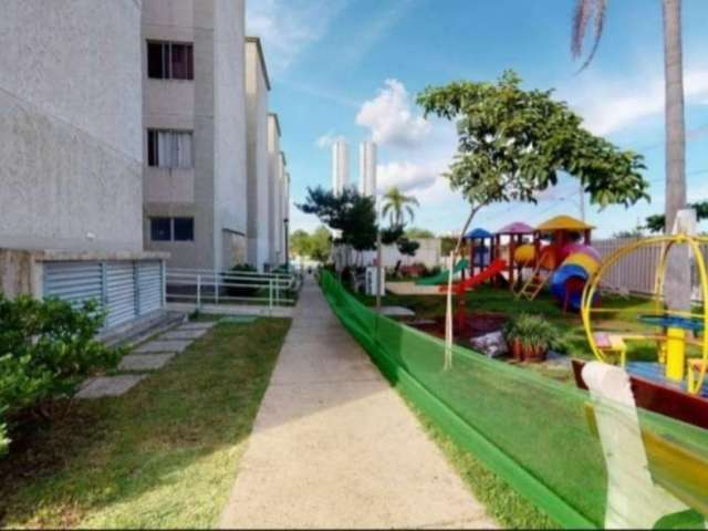 Apartamento com 2 quartos à venda na Avenida Família Gonçalves Carneiro, 441, Cavalhada, Porto Alegre, 40 m2 por R$ 152.000