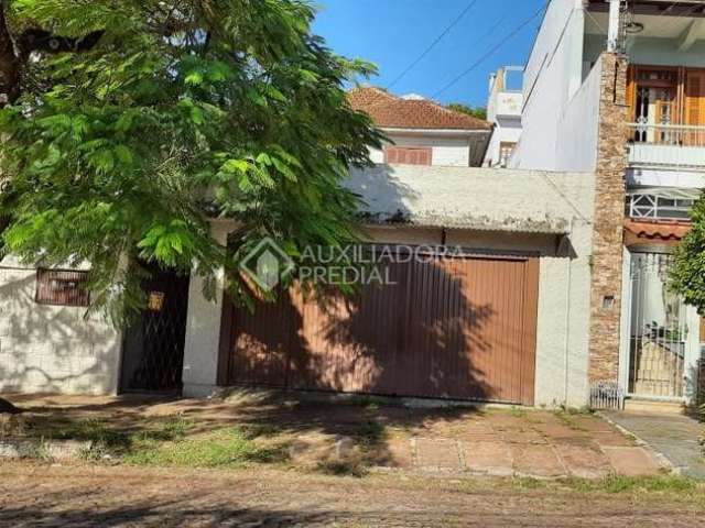 Casa em condomínio fechado com 1 quarto à venda na Rua Tomaz Edison, 302, Santo Antônio, Porto Alegre, 287 m2 por R$ 300.000