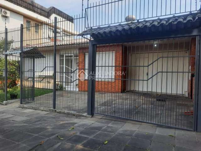 Casa com 4 quartos à venda na Avenida La Paz, 115, Jardim Lindóia, Porto Alegre, 180 m2 por R$ 1.060.000