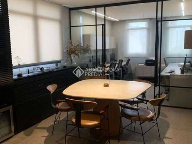 Sala comercial à venda na Avenida Taquara, 386, Petrópolis, Porto Alegre, 33 m2 por R$ 322.000