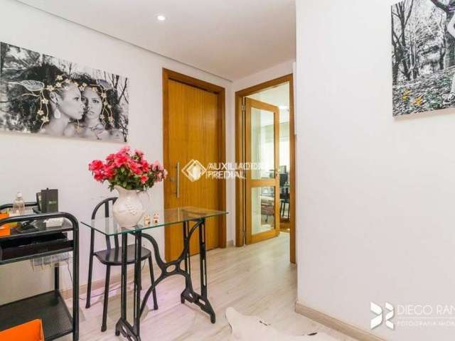 Sala comercial à venda na Rua Vinte e Quatro de Outubro, 650, Independência, Porto Alegre, 35 m2 por R$ 290.000