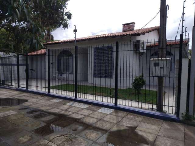 Casa com 4 quartos à venda na Rua Doutor Félix Contreiras Rodrigues, 432, Partenon, Porto Alegre, 230 m2 por R$ 1.550.000