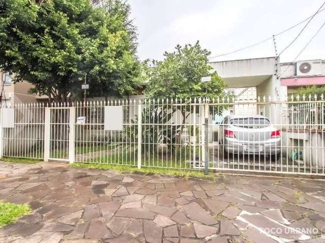 Casa em condomínio fechado com 3 quartos à venda na Rua Ricalde Marques, 104, Jardim São Pedro, Porto Alegre, 220 m2 por R$ 750.000