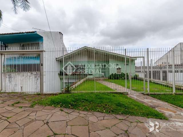 Casa com 4 quartos à venda na Rua Matias José Bins, 514, Três Figueiras, Porto Alegre, 442 m2 por R$ 1.490.000