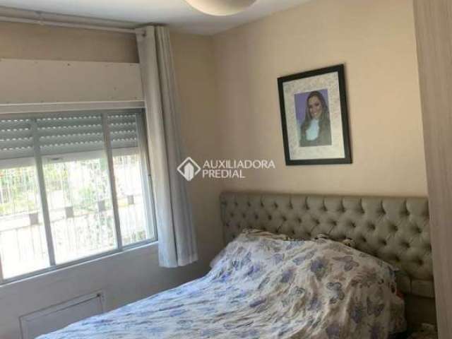 Apartamento com 2 quartos à venda na Rua Lasar Segall, 530, São Sebastião, Porto Alegre, 56 m2 por R$ 189.000