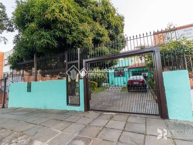 Casa em condomínio fechado com 2 quartos à venda na Avenida Mãe Apolinária Matias Batista, 265, Protásio Alves, Porto Alegre, 201 m2 por R$ 396.000