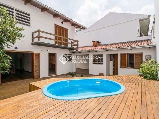 Casa com 3 quartos à venda na Rua Maestro Mendanha, 25, Santana, Porto Alegre, 224 m2 por R$ 1.390.000