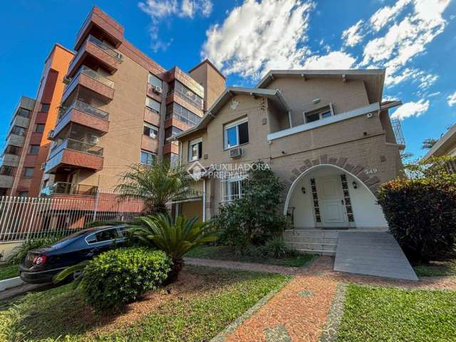 Casa com 4 quartos à venda na Rua Dário Pederneiras, 349, Petrópolis, Porto Alegre, 277 m2 por R$ 2.700.000