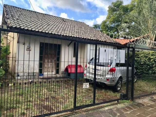 Casa com 3 quartos à venda na Rua Marechal Simeão, 114, Passo da Areia, Porto Alegre, 180 m2 por R$ 599.000