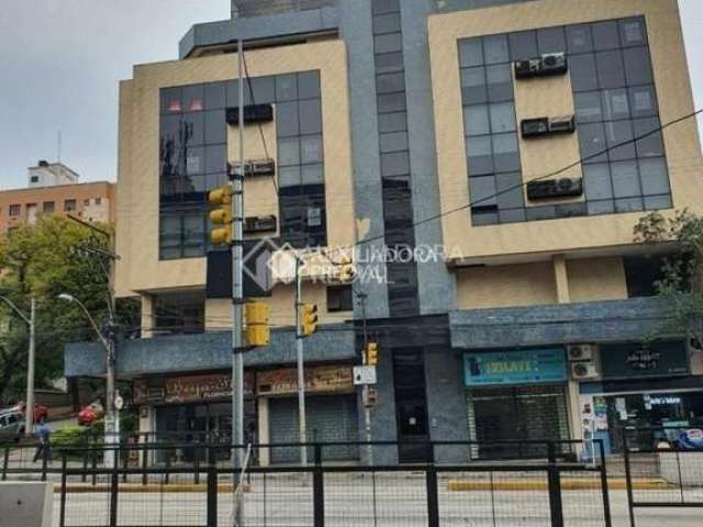 Sala comercial à venda na Avenida Protásio Alves, 1987, Rio Branco, Porto Alegre, 57 m2 por R$ 200.000