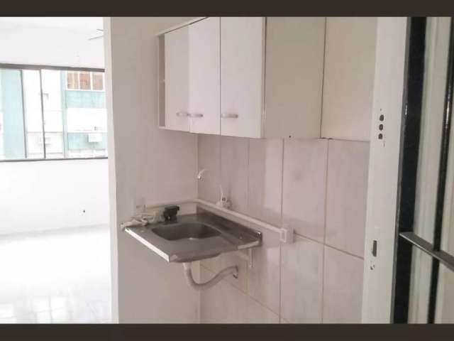 Apartamento com 1 quarto à venda na Avenida Senador Salgado Filho, 327, Centro Histórico, Porto Alegre, 25 m2 por R$ 120.000