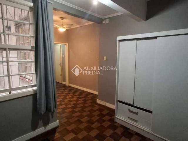 Apartamento com 1 quarto à venda na Avenida Cristóvão Colombo, 2075, Floresta, Porto Alegre, 22 m2 por R$ 155.000