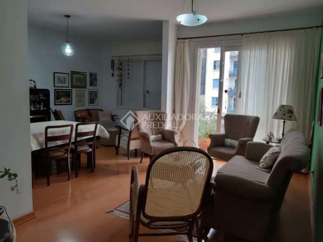 Apartamento com 3 quartos à venda na Rua Vinte e Quatro de Outubro, 843, Moinhos de Vento, Porto Alegre, 125 m2 por R$ 680.000