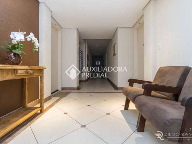 Apartamento com 1 quarto à venda na Rua Roque Calage, 774, Passo da Areia, Porto Alegre, 35 m2 por R$ 240.000