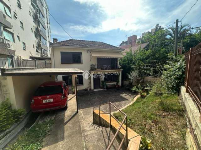 Casa com 3 quartos à venda na Rua Germano Petersen Júnior, 577, Auxiliadora, Porto Alegre, 201 m2 por R$ 1.400.000