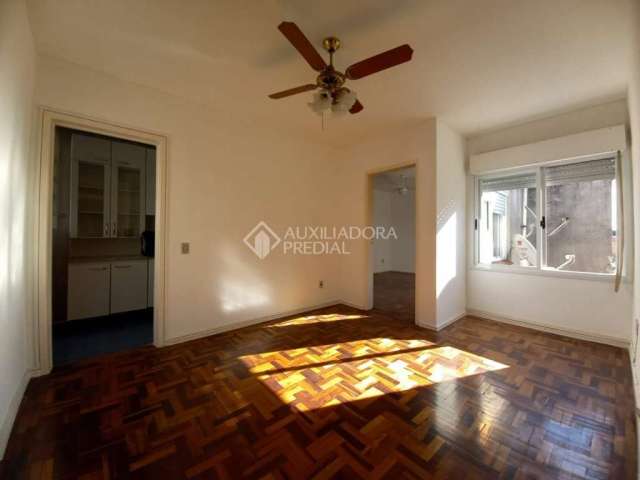 Apartamento com 1 quarto à venda na Rua Leopoldo de Freitas, 90, Passo da Areia, Porto Alegre, 43 m2 por R$ 159.990