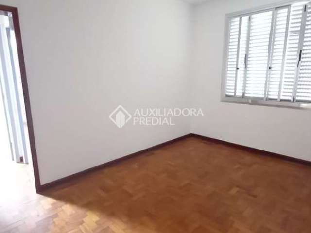 Apartamento com 2 quartos à venda na Avenida Nelson Pulgatti Moreira, 61, Cavalhada, Porto Alegre, 53 m2 por R$ 129.000