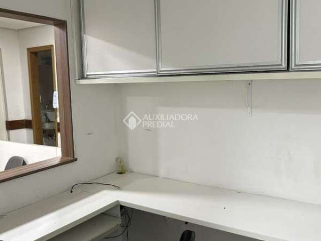 Sala comercial à venda na Avenida Independência, 172, Independência, Porto Alegre, 55 m2 por R$ 160.000