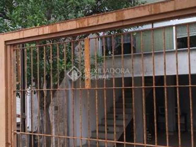 Casa em condomínio fechado com 3 quartos à venda na Rua Taveira Júnior, 30, Nonoai, Porto Alegre, 305 m2 por R$ 1.060.000