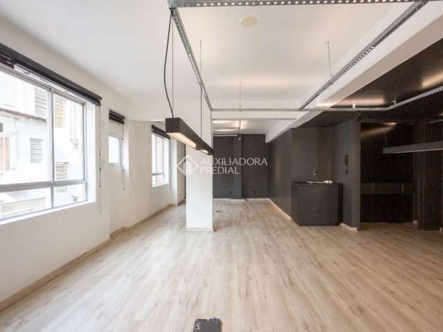 Sala comercial à venda na Avenida Alberto Bins, 789, Independência, Porto Alegre, 214 m2 por R$ 699.000