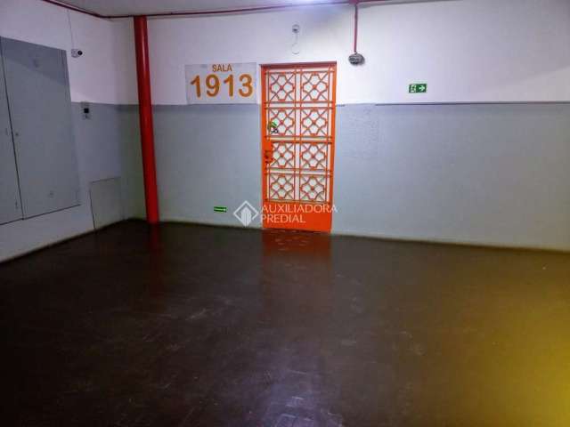 Sala comercial à venda na Rua Vigário José Inácio, 371, Centro Histórico, Porto Alegre, 59 m2 por R$ 135.000