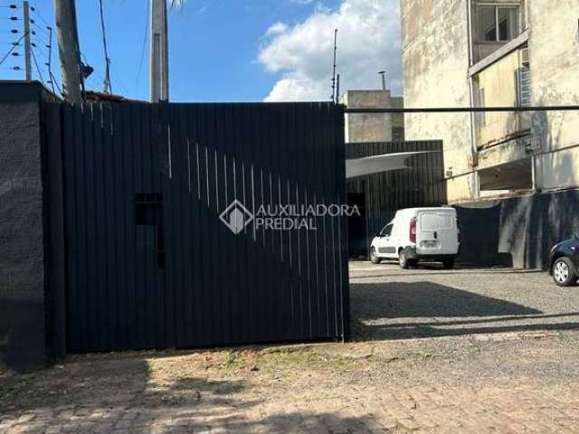 Terreno comercial à venda na Rua Dezoito de Novembro, 78, Navegantes, Porto Alegre, 335 m2 por R$ 450.000