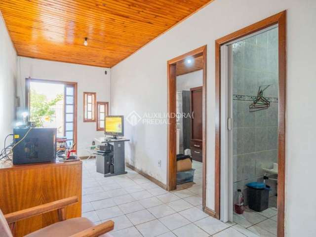 Casa com 2 quartos à venda na Rua Baldoino Bottini, 478, Hípica, Porto Alegre, 70 m2 por R$ 329.000