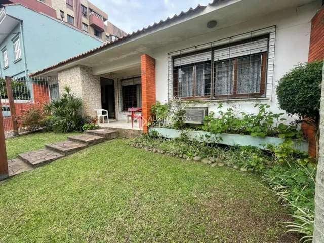 Casa com 3 quartos à venda na Rua Portugal, 539, São João, Porto Alegre, 190 m2 por R$ 870.000