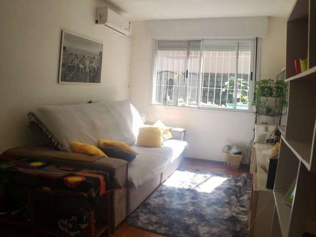 Apartamento com 3 quartos à venda na Rua Professor Álvaro Alvim, 436, Rio Branco, Porto Alegre, 63 m2 por R$ 249.900
